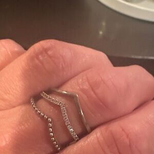 Elegant Silver Chevron Ring Set